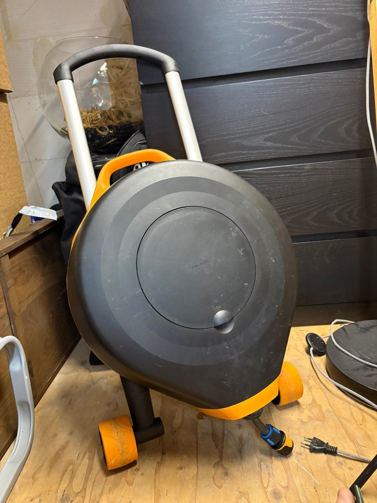 FISKARS AUTOM. SLANGHASPEL XL 20 METER, Tuin en Terras, Tuinslangen, Ophalen, Gebruikt, Tuinslanghaspel