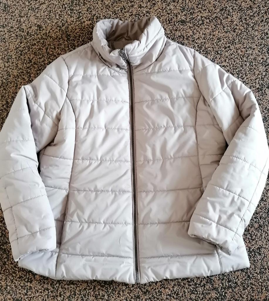 MOOIE DAMES TUSSEN JAS MAAT 38-40 OFTEWEL M., Kleding | Dames, Jassen | Winter, Ophalen of Verzenden, Zo goed als nieuw, Maat 38/40 (M)