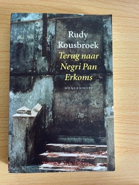 Rudy Kousbroek, Terug naar Negri Pan Erkoms, Ophalen of Verzenden, Gelezen, Rudy Kousbroek