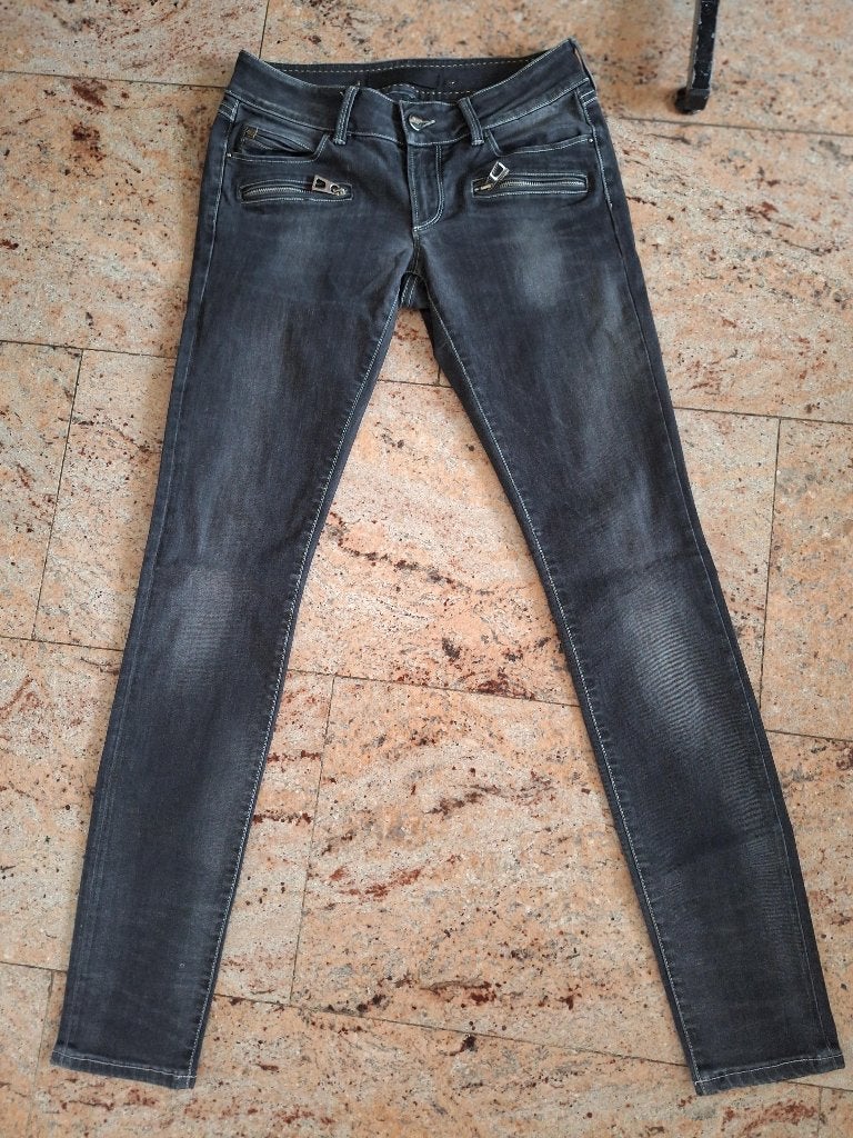 Barbara Bui topstaat grijze jeans 29 S 36, Kleding | Dames, Spijkerbroeken en Jeans, Barbara Bui, Verzenden, Zo goed als nieuw