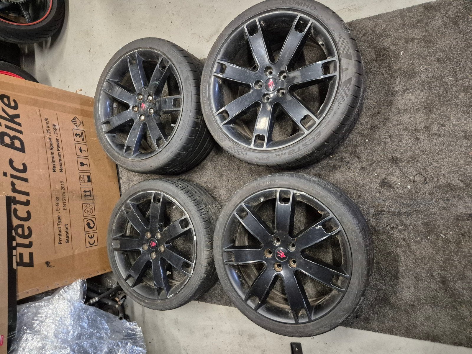 20 Inch Maserati Quattroporte Sport GTS Velgen, 295 mm, -, -, Banden en Velgen