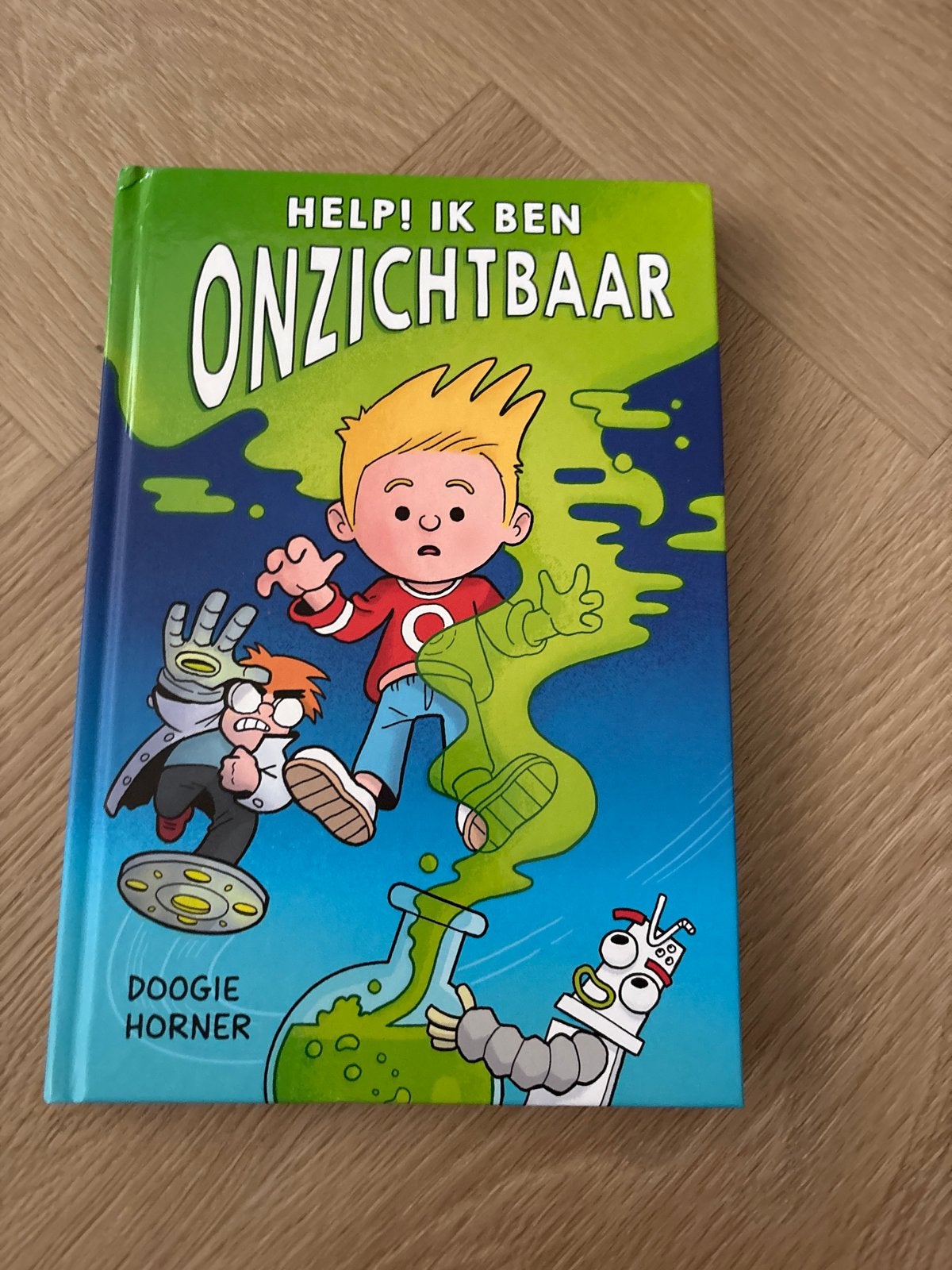 Help! Ik ben Onzichtbaar - Doogie Horner, Ophalen of Verzenden, Zo goed als nieuw, Fictie
