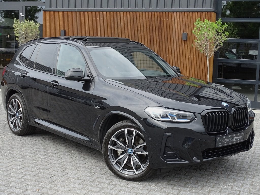 BMW X3 30e 292PK X-Drive M-Sport / Laser / Pano / Harman Kar, Automaat, 1998 cc, Gebruikt, 4 cilinders
