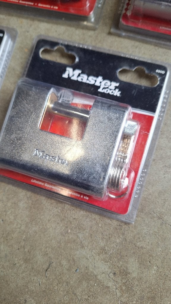 Masterlock 690 Hangslot van extra dik gepantserd metaal 90mm, ., Nieuw, Ophalen of Verzenden, .