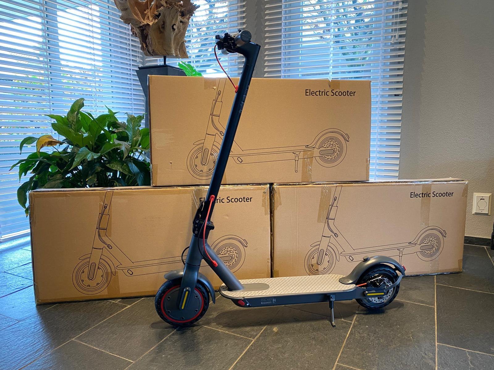 Elektrische Step 26km/u | NIEUW IN DE DOOS, Fietsen en Brommers, Steps, Ophalen of Verzenden, Zo goed als nieuw, Elektrische step (E-scooter)