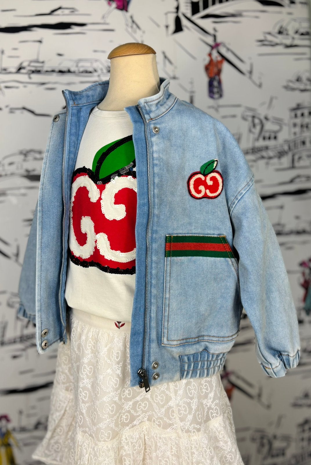Gucci GG apple sequin t-shirt maat 6 NIEUW (250 euro), Verzenden, Jongen of Meisje, Customercare@gucci.com, Shirt of Longsleeve