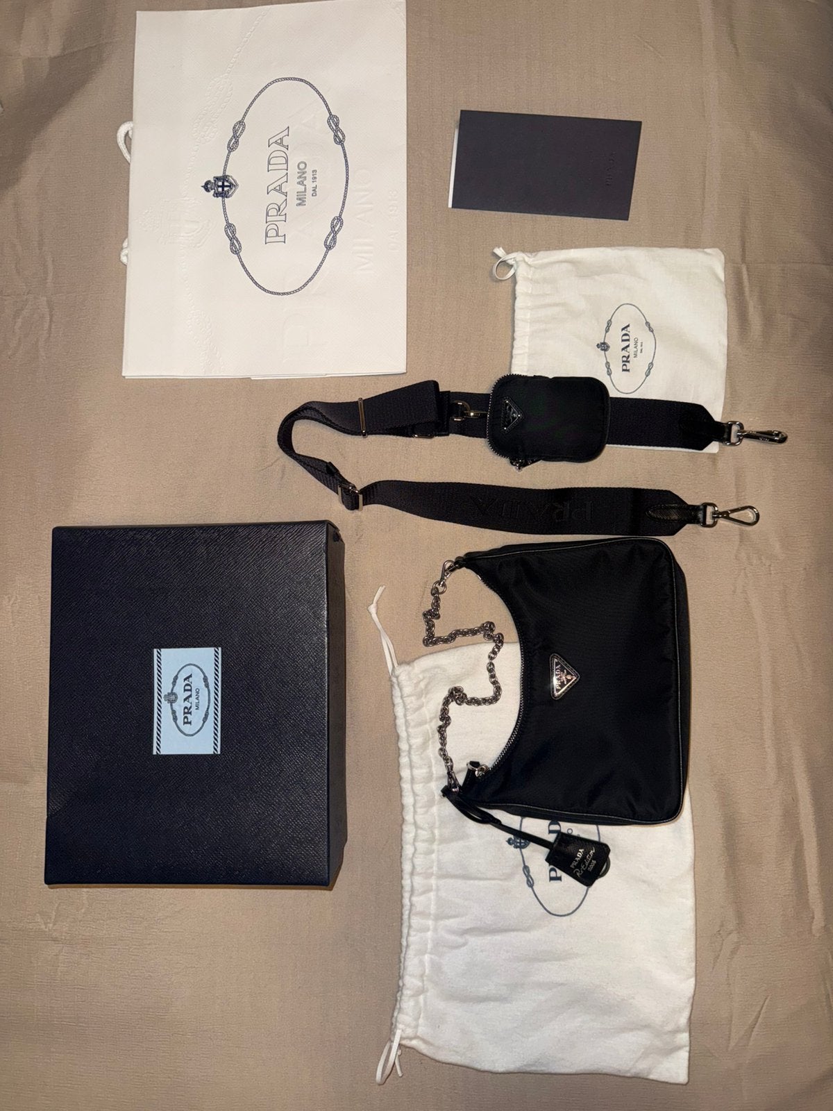 Prada Re-Edition 2005 Re-Nylon bag (aankoop bewijs aanwezig), Ophalen of Verzenden, Nieuw, Zwart, Handtas