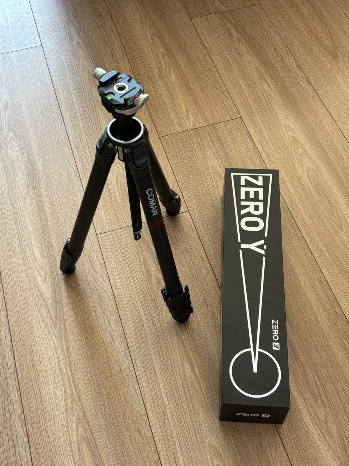 Coman Zero Y Carbon statief - 152cm 1,1 kilo, Audio, Tv en Foto, Fotografie | Statieven en Balhoofden, Overige merken, Nieuw, 150 tot 175 cm
