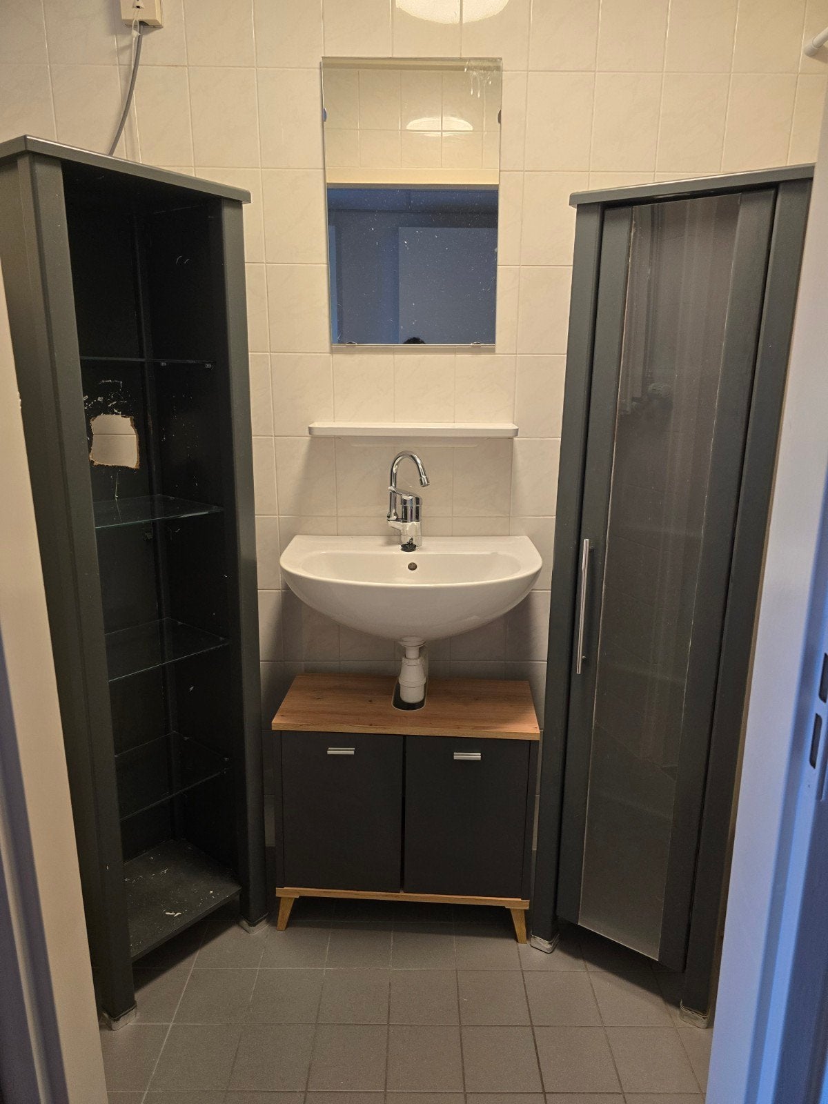 Hoge kasten, te schuren en te verven, Ophalen, (Half)hoge kast, Minder dan 50 cm, Gebruikt
