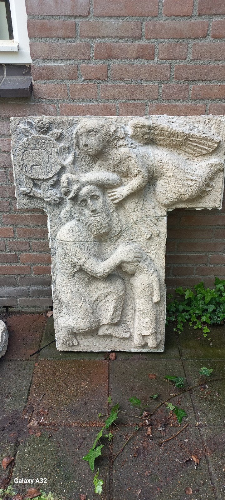 Twee Wandstukken Religieus Keramiek, Ophalen