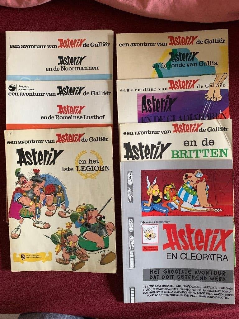 Zeven Asterix en, Gelezen, René Goscinny, Albert Uderzo, Ophalen of Verzenden, Meerdere stripboeken