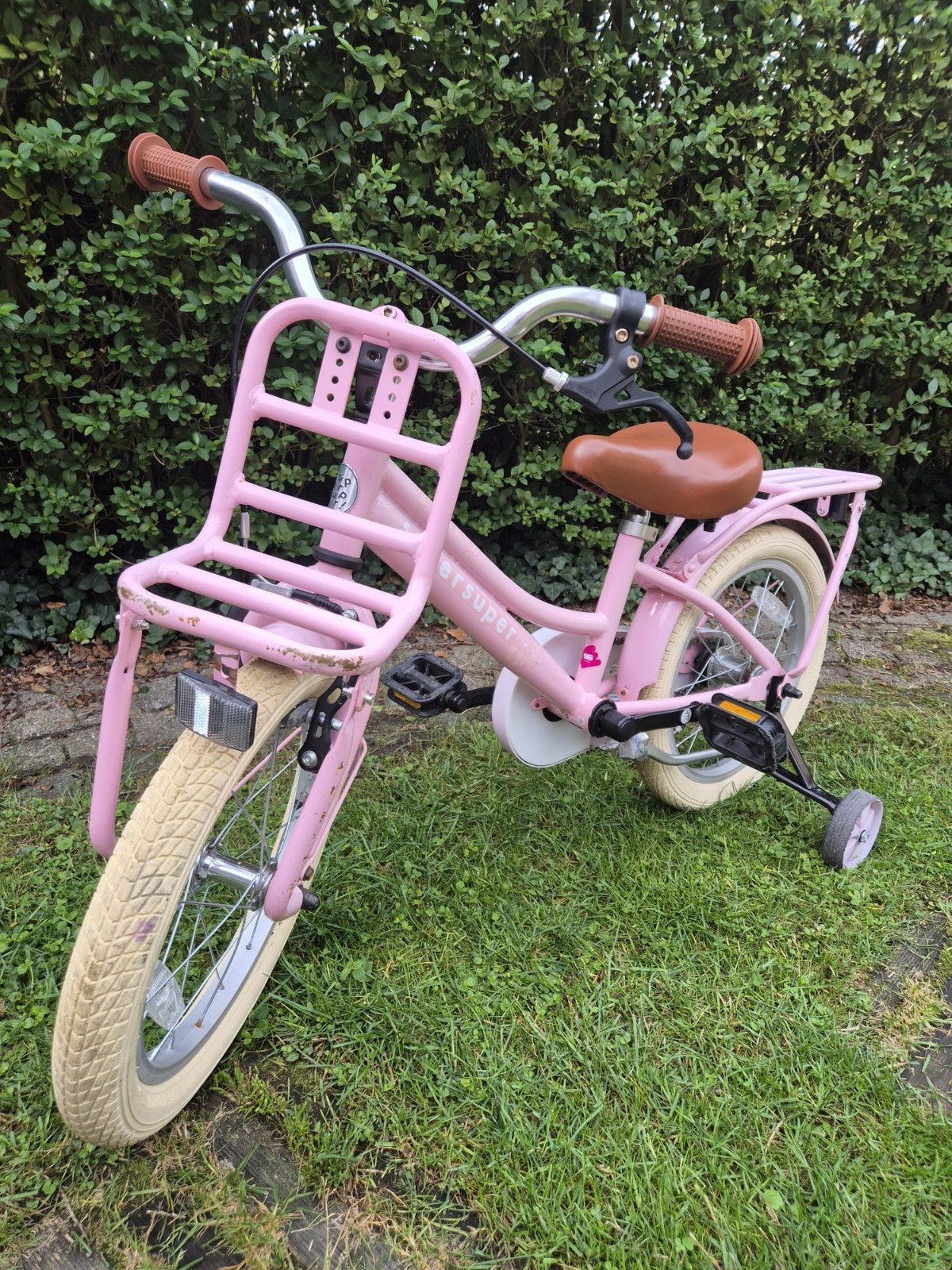 SuperSuper meisjesfiets 16 inch met zijwieltjes -, Fietsen en Brommers, Fietsen | Kinderfietsjes, Ophalen of Verzenden, Gebruikt