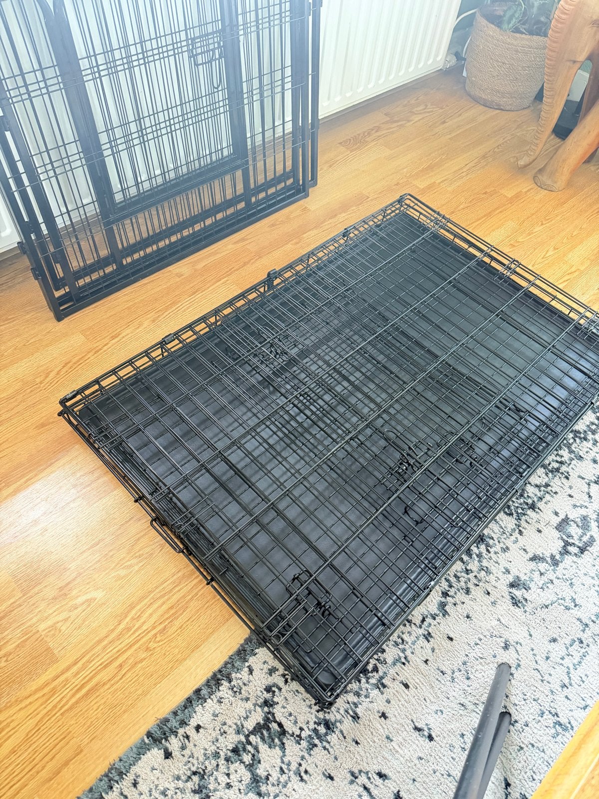 Honden bench groot XL inclusief puppy ren en bench divider, Ophalen, Zo goed als nieuw
