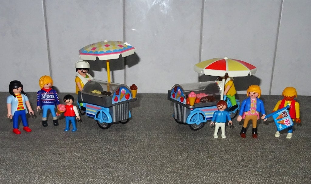 Playmobil ijsverkopers met ijskar, 2 stuks, Ophalen of Verzenden, Gebruikt