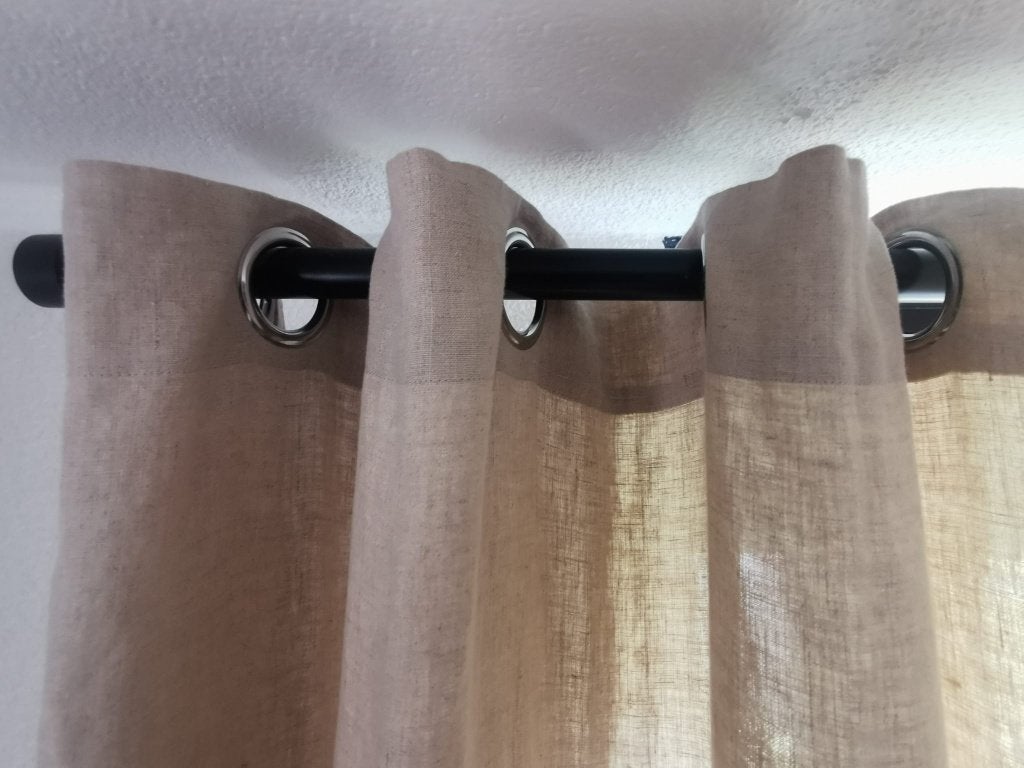 Beige gordijn met roede, Ophalen, Overige materialen, 400 cm, Beige
