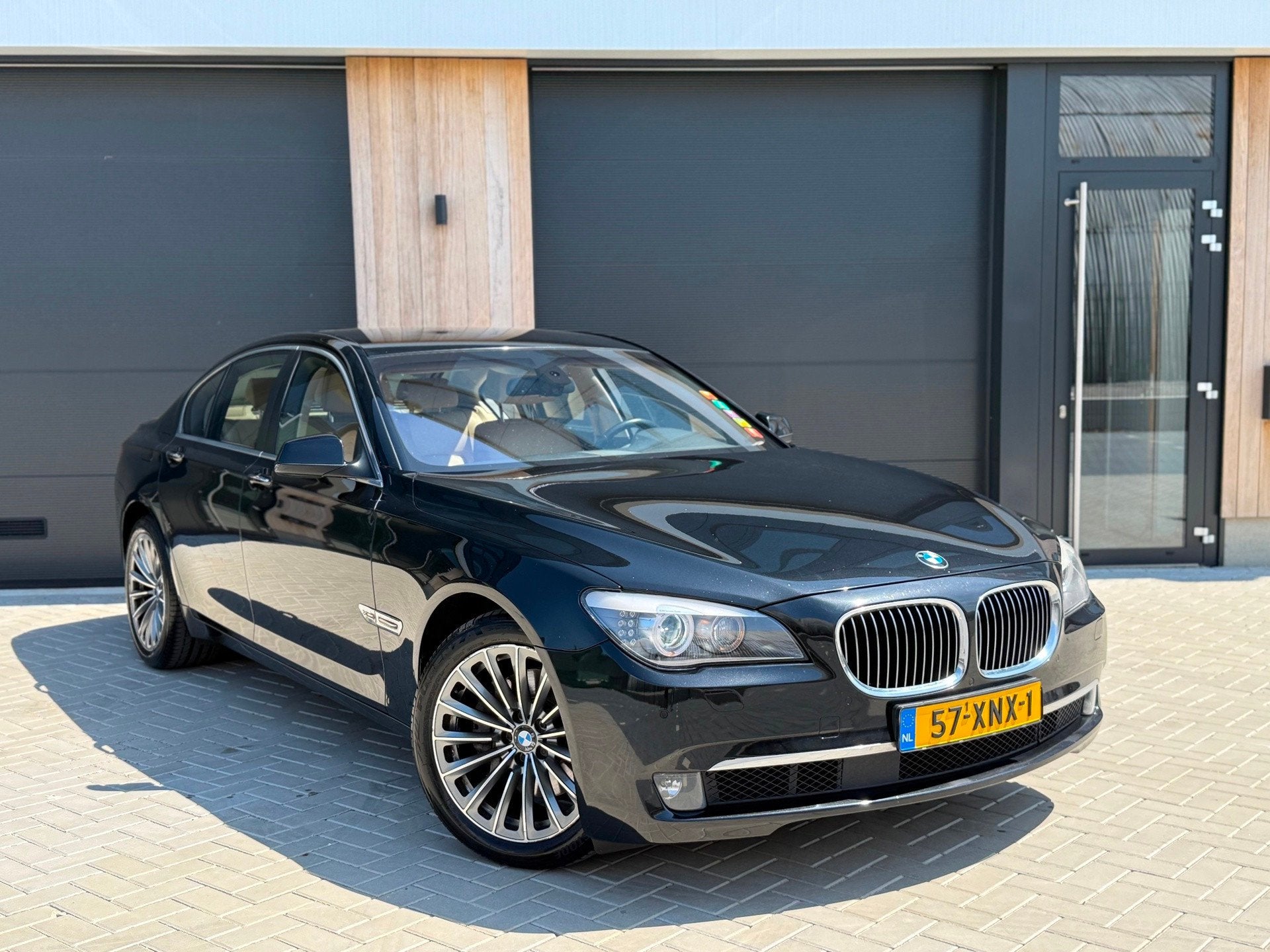 BMW 7-serie 740d xDrive Executive (bj 2012) CAMERA|XENON|LEE, Auto's, Automaat, Euro 5, Gebruikt, Beige