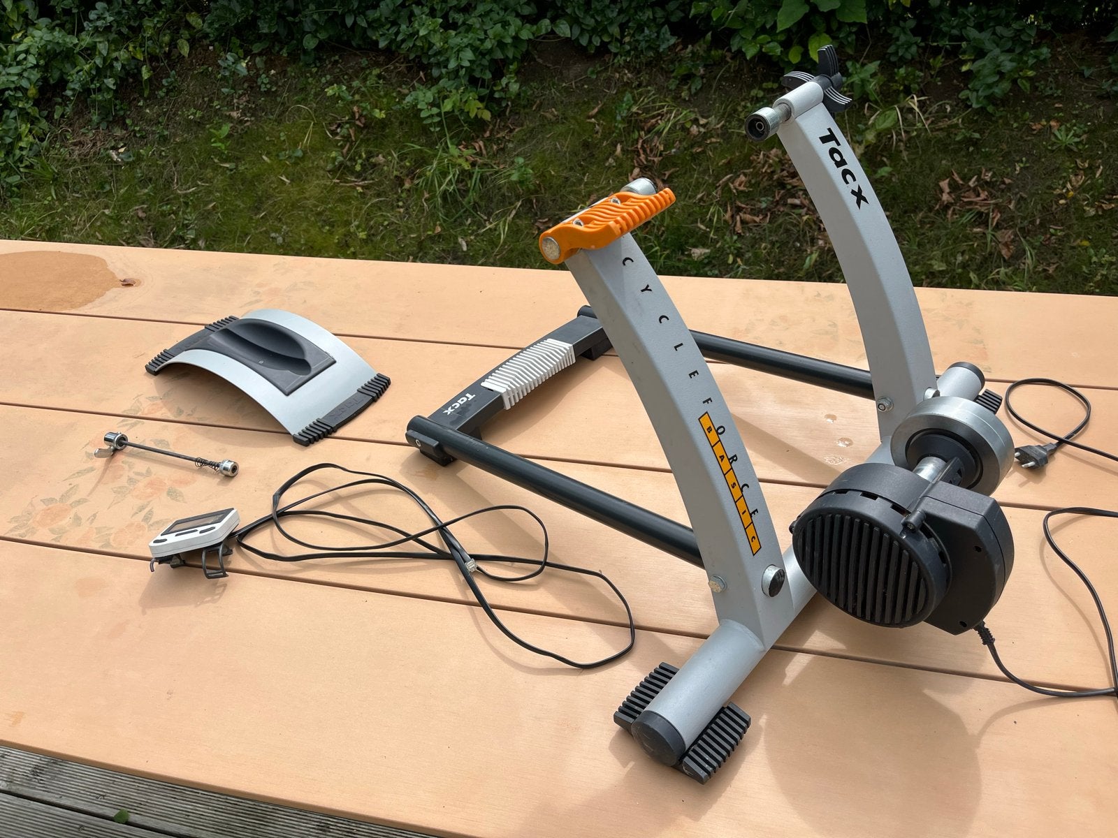 Tacx CycleForce Basic fietstrainer met voorwielsteun, Sport en Fitness, Wielrennen, Ophalen, Gebruikt, Overige typen