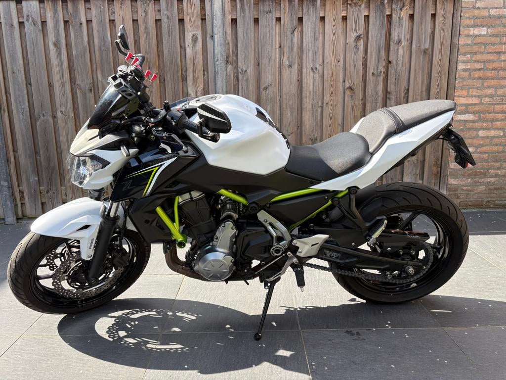 Kawasaki Z650 (vol vermogen) – Zeer nette staat, Motoren, 2 cilinders, Motorrijbewijs A, Particulier, Meer dan 35 kW