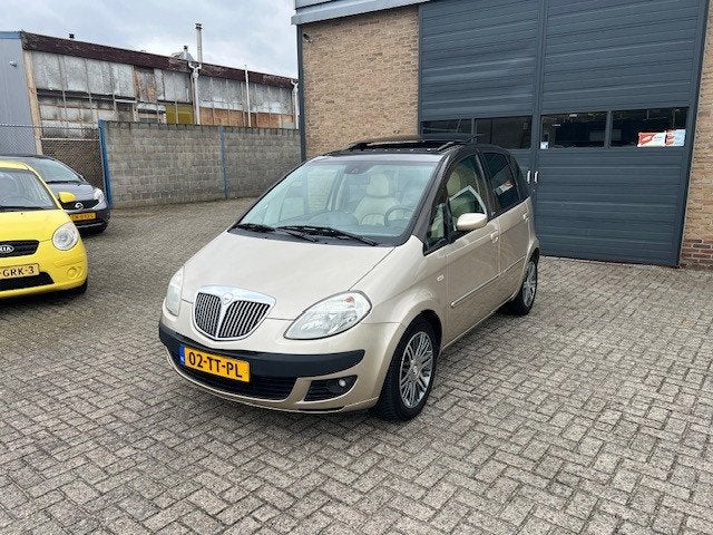 Lancia Musa 1.4-16V Platino//Automaat, Auto's, Gebruikt, Beige, 400 kg, Beige