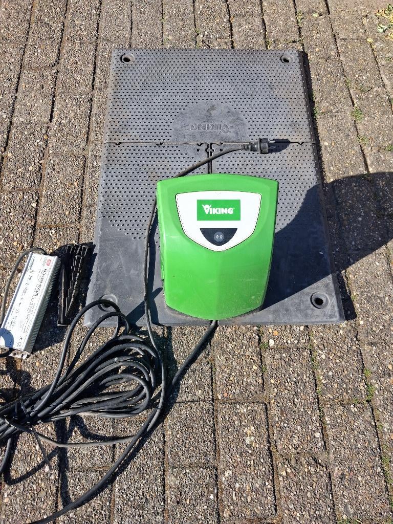 dockingstation Viking robotmaaier, Ophalen, Gebruikt, Viking