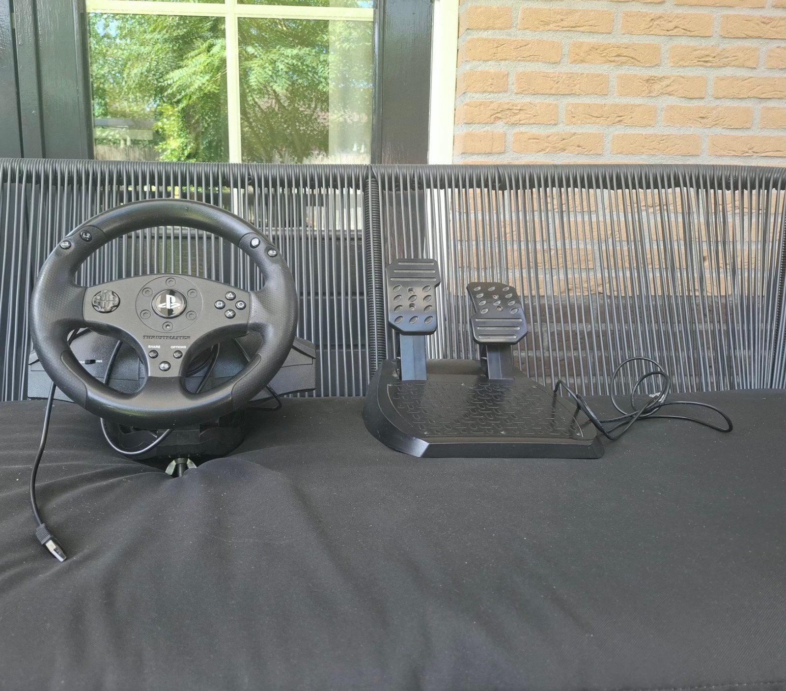 thrustmaster racestuur met pedalen, Ophalen, Racestuur, PlayStation, Zo goed als nieuw