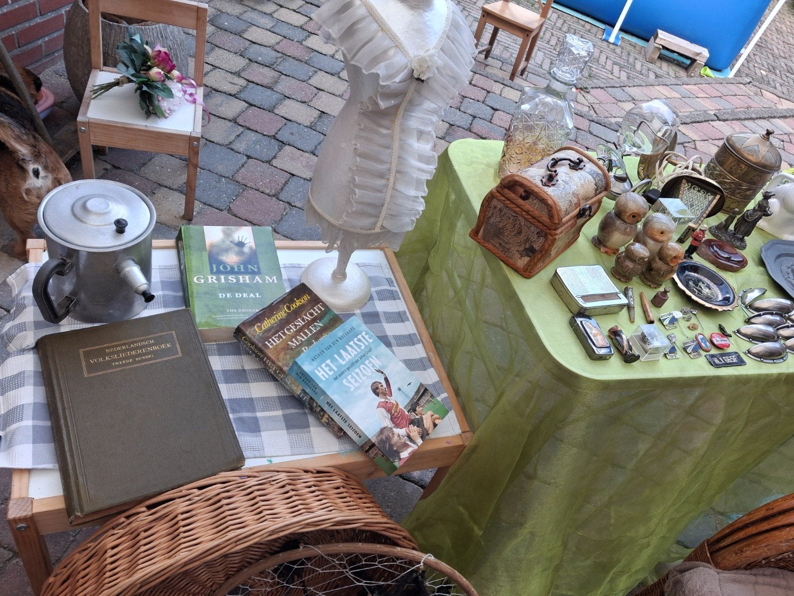 Diverse verzameling vintage en antieke items, Ophalen