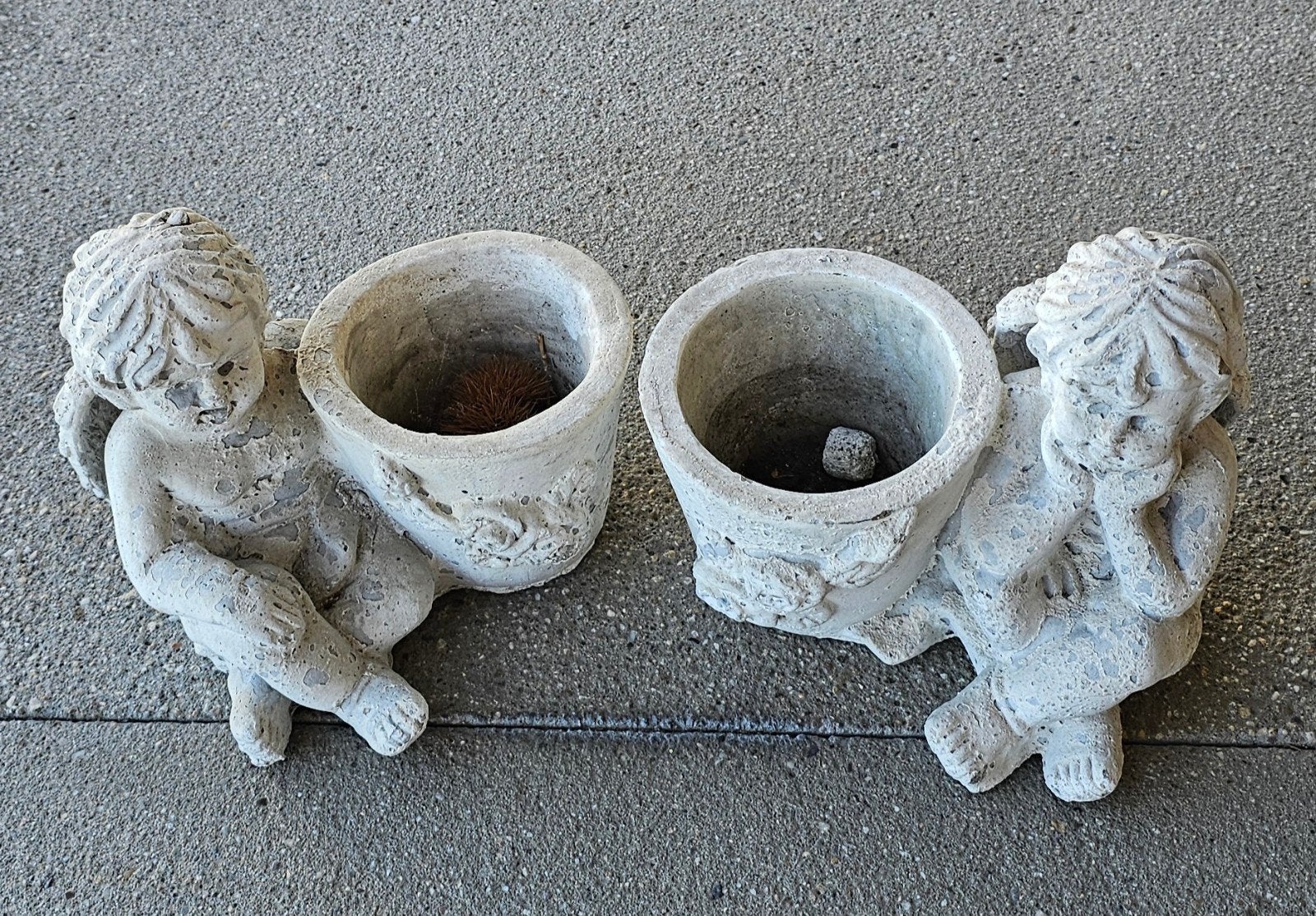 2x bloempot witte engel ornament, Ophalen, Gebruikt, Minder dan 40 cm, Balkon