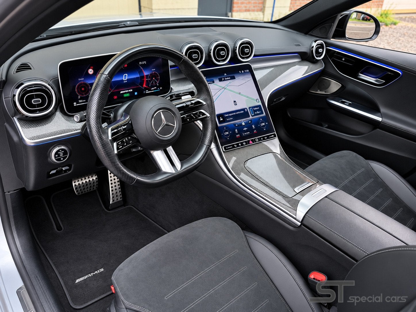 Mercedes C-klasse Estate 300 e AMG Line|Pano|19 inch|Sound, Auto's, Automaat, Dealer onderhouden, Achterwielaandrijving, Gebruikt