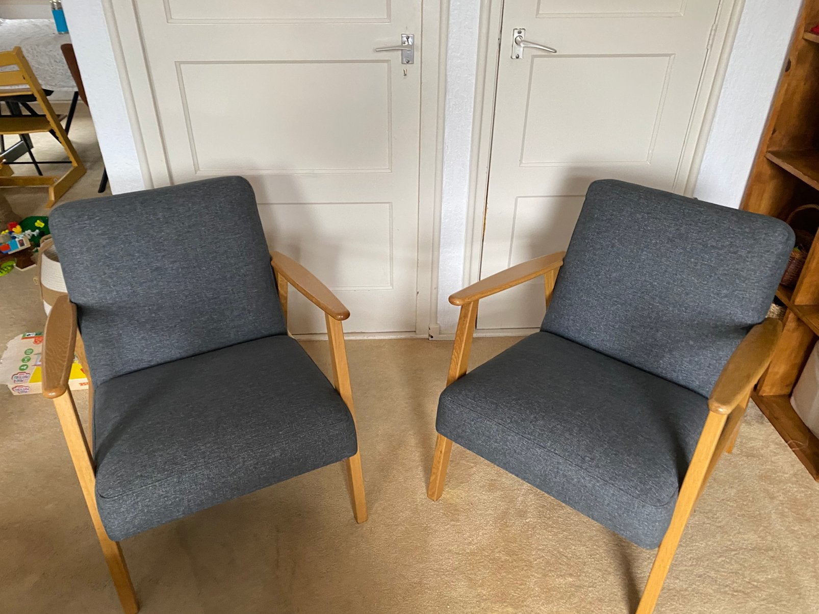 2 Fauteuils IKEA EKENÄSET, Ophalen, Zo goed als nieuw, Stof, 50 tot 75 cm