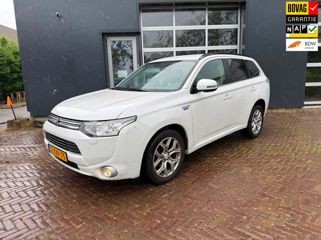 Mitsubishi Outlander 2.0 PHEV Executive Edition, Auto's, Mitsubishi, Bedrijf, Te koop, Outlander, 4x4, ABS, Achteruitrijcamera