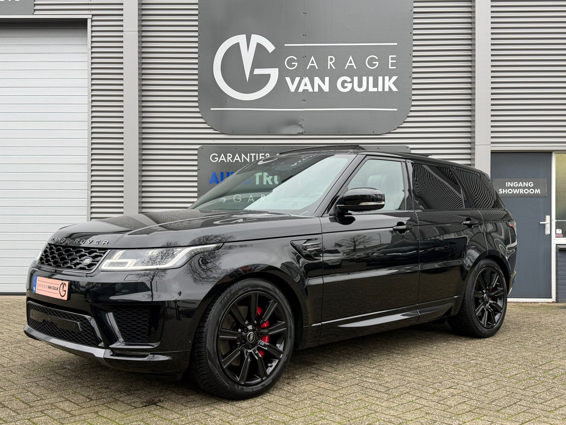 Land Rover Range Rover Sport P400e HSE Dynamic Stealth 404PK, Auto's, Land Rover, Automaat, Gebruikt, 4 cilinders, 2500 kg