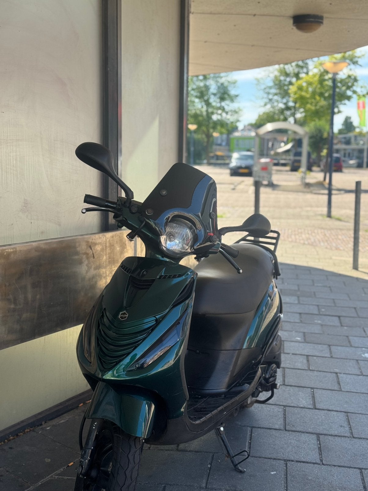 PIAGGIO ZIP 80CC 4T BROM, Fietsen en Brommers, Scooters | Piaggio, Ophalen, Zo goed als nieuw, Benzine, Zip