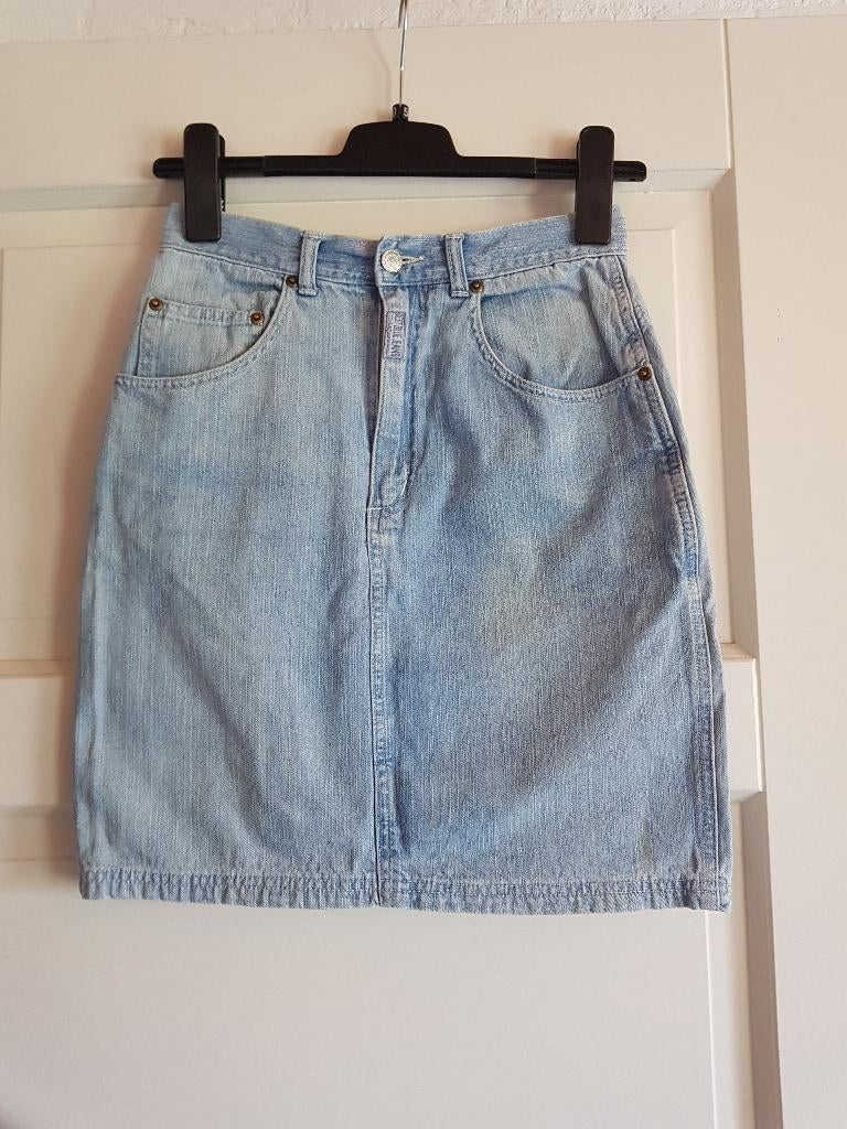 Dames/meisjes jeans rokje maat xs, Kleding | Dames, Rokken, Blauw, Ophalen of Verzenden, Zo goed als nieuw, Maat 34 (XS) of kleiner