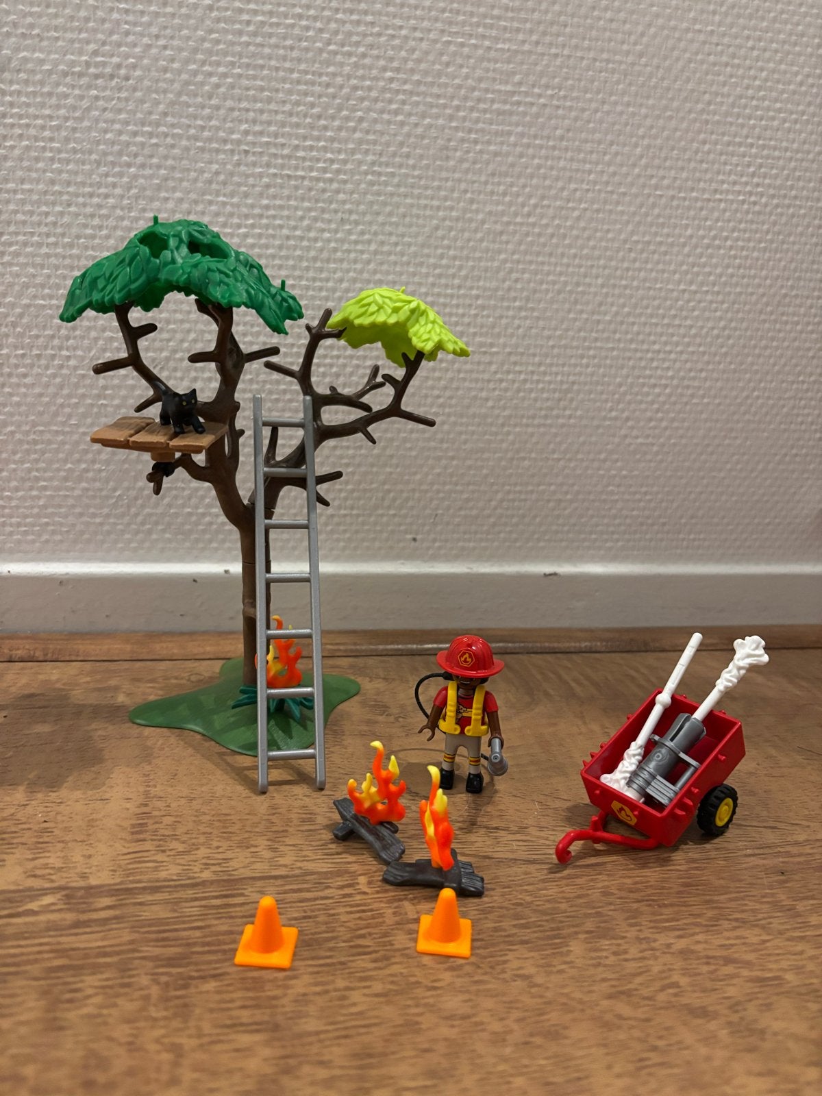 Playmobil Brandweer met Boom en Kat - Zo goed als nieuw, Ophalen of Verzenden, Zo goed als nieuw, Jongen of Meisje