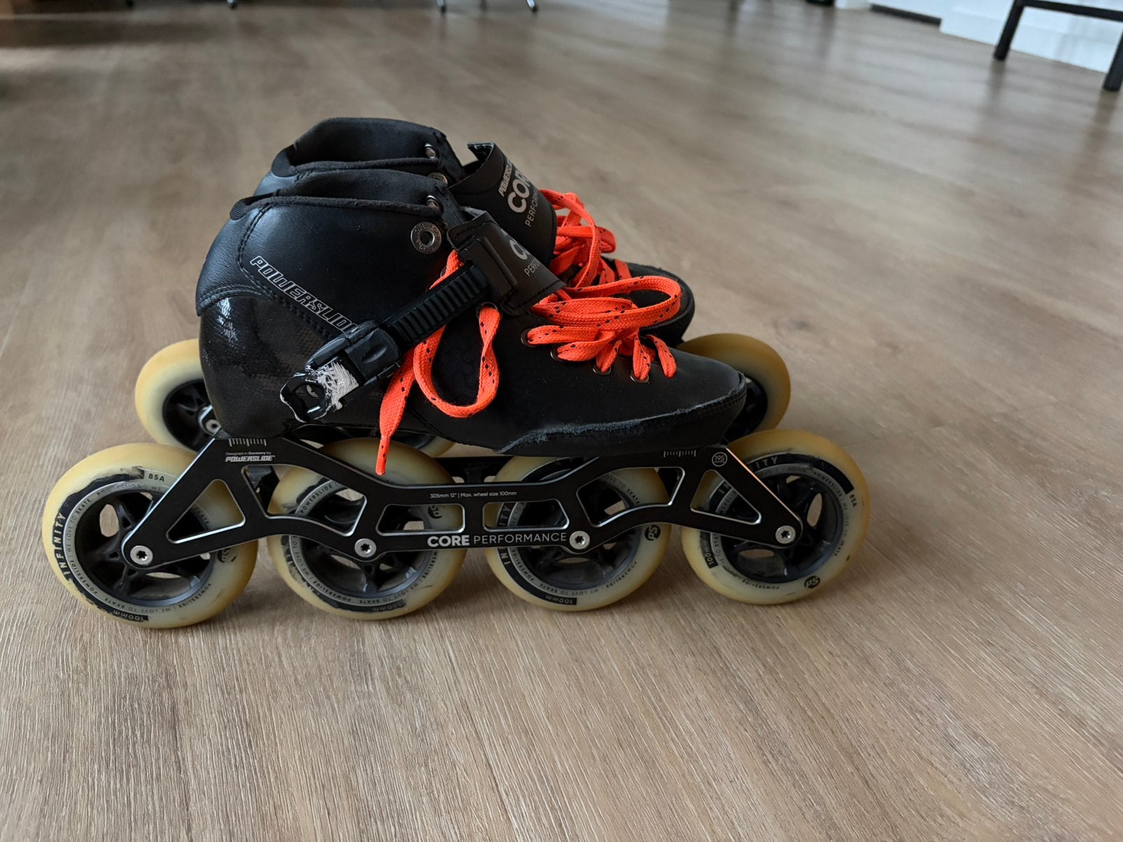 Poweslide Core - maat 37, Ophalen, Zo goed als nieuw, Powerslide