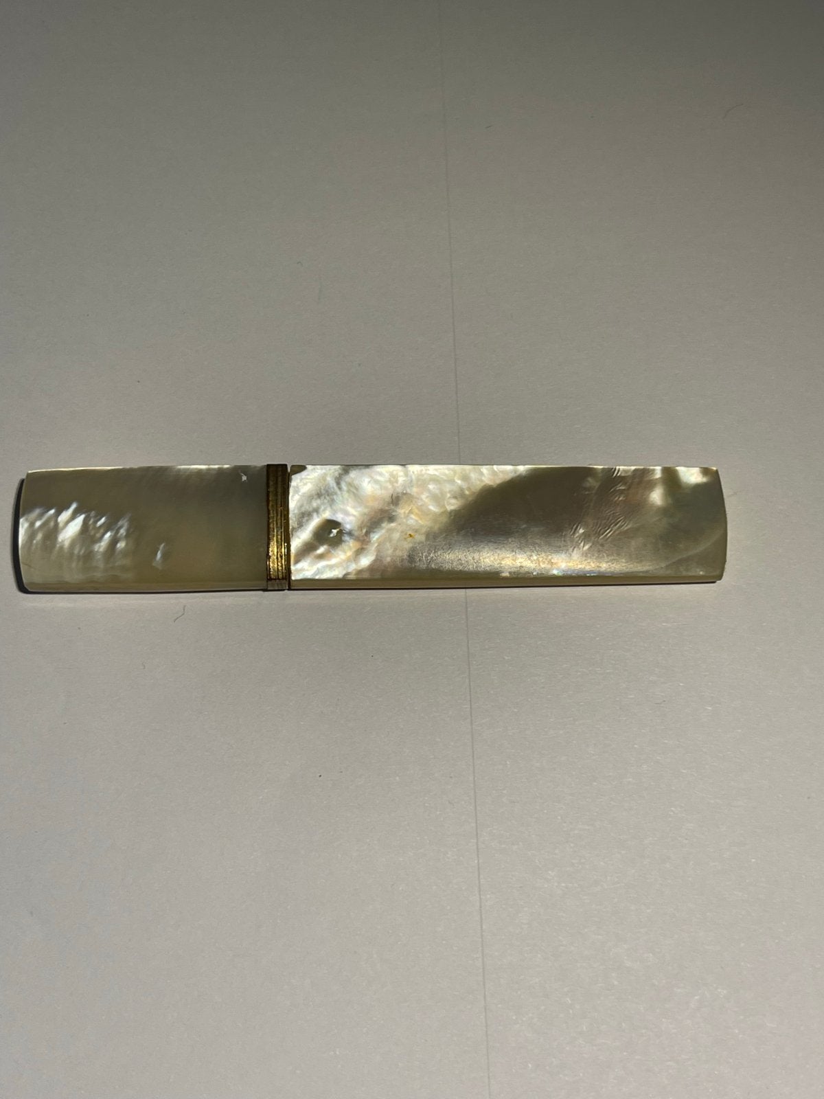 Antieke parelmoer naaldenkoker met verguld randje, Antiek en Kunst, Ophalen of Verzenden