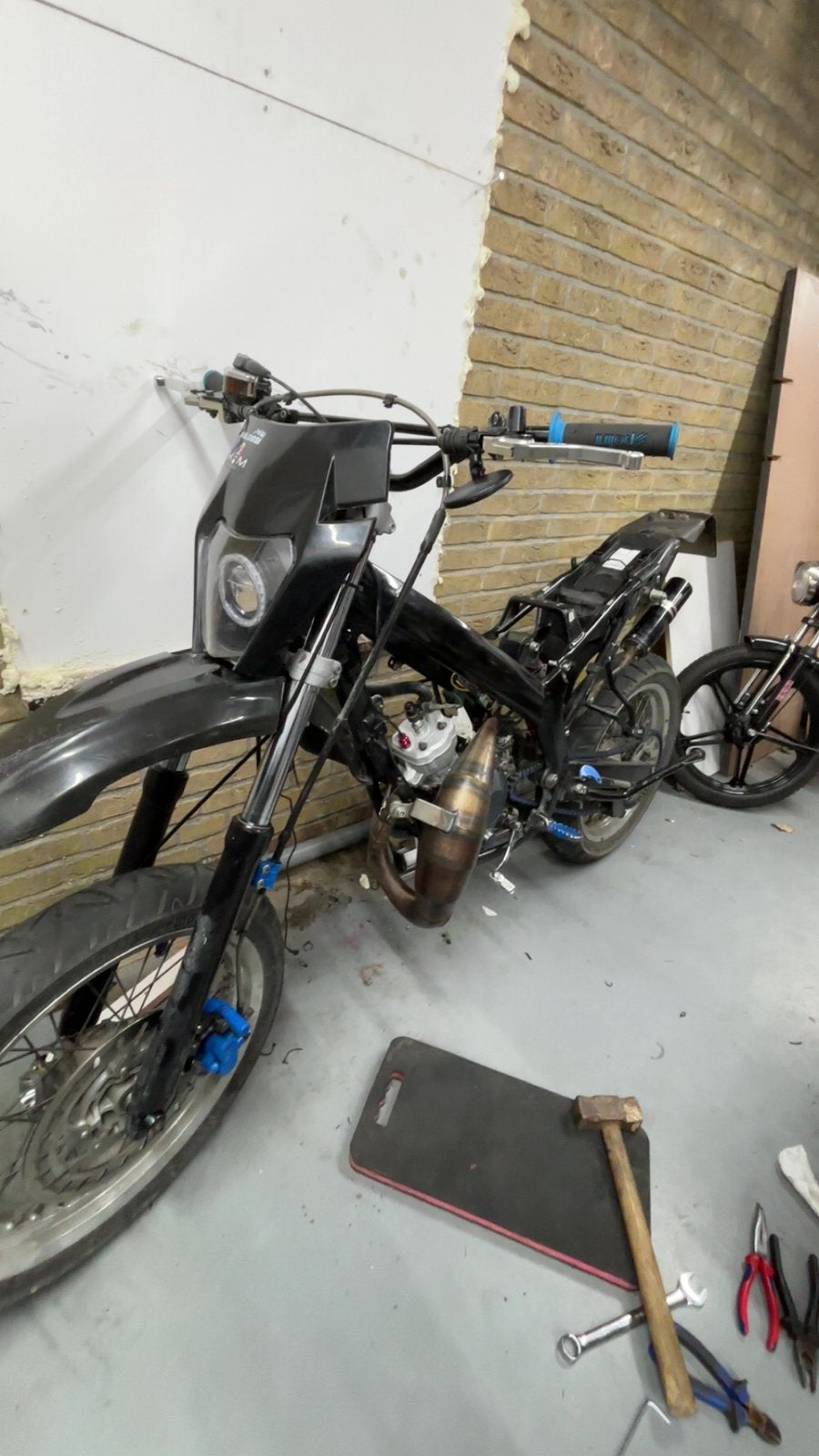 GEZOCHT uitlaat yamaha dt 80/90 bovenlangs, Motoren, Ophalen