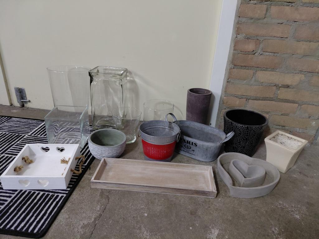Potten en vazen gratis, Huis en Inrichting, Woonaccessoires | Vazen, Ophalen, Overige kleuren, Glas, Minder dan 50 cm