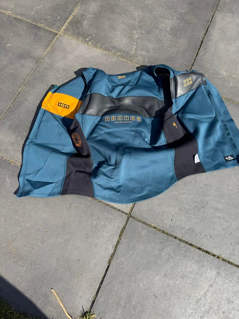 Ion Vector Amp Front Zip Impact Vest voor Kitesurfen, Ophalen, Zo goed als nieuw, Overige typen