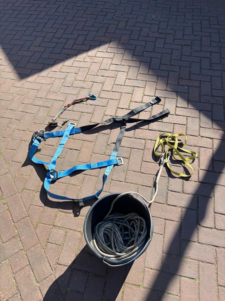 Klimuitrusting: harnas, touw en accessoires, Sport en Fitness, Klimsport, Ophalen, Gebruikt, Klimsport-accessoire