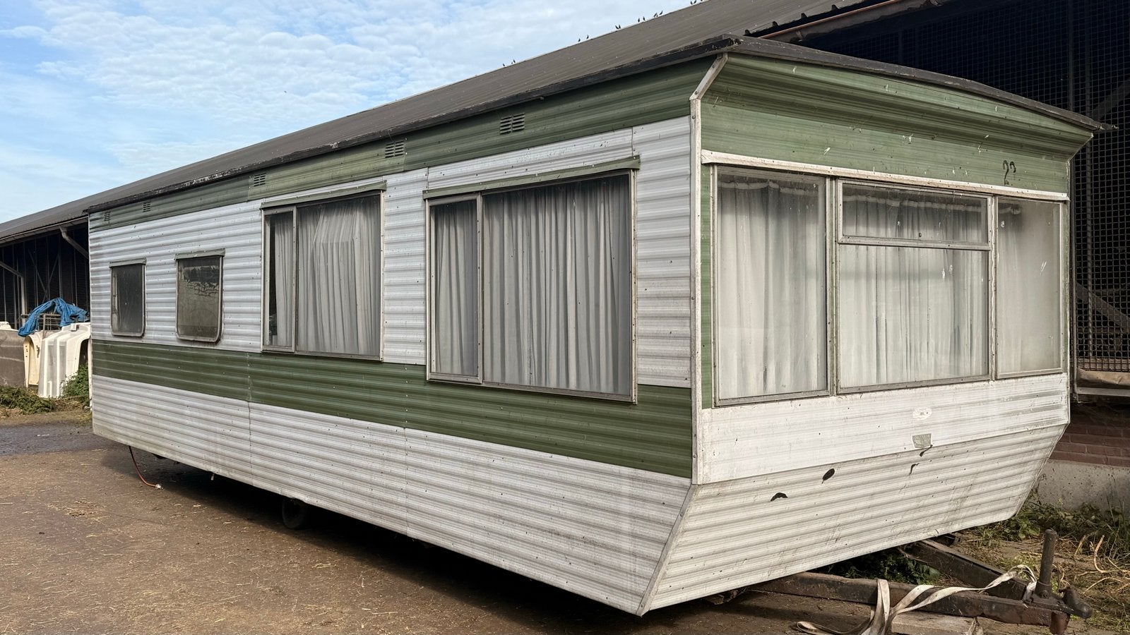 Stacaravan 8x3m inclusief meubels, Tot en met 4