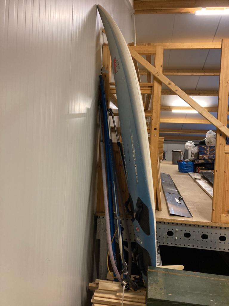 Windsurfplank met mast, trapeze en zeil, Watersport en Boten, Windsurfen, Ophalen, Gebruikt, Complete set
