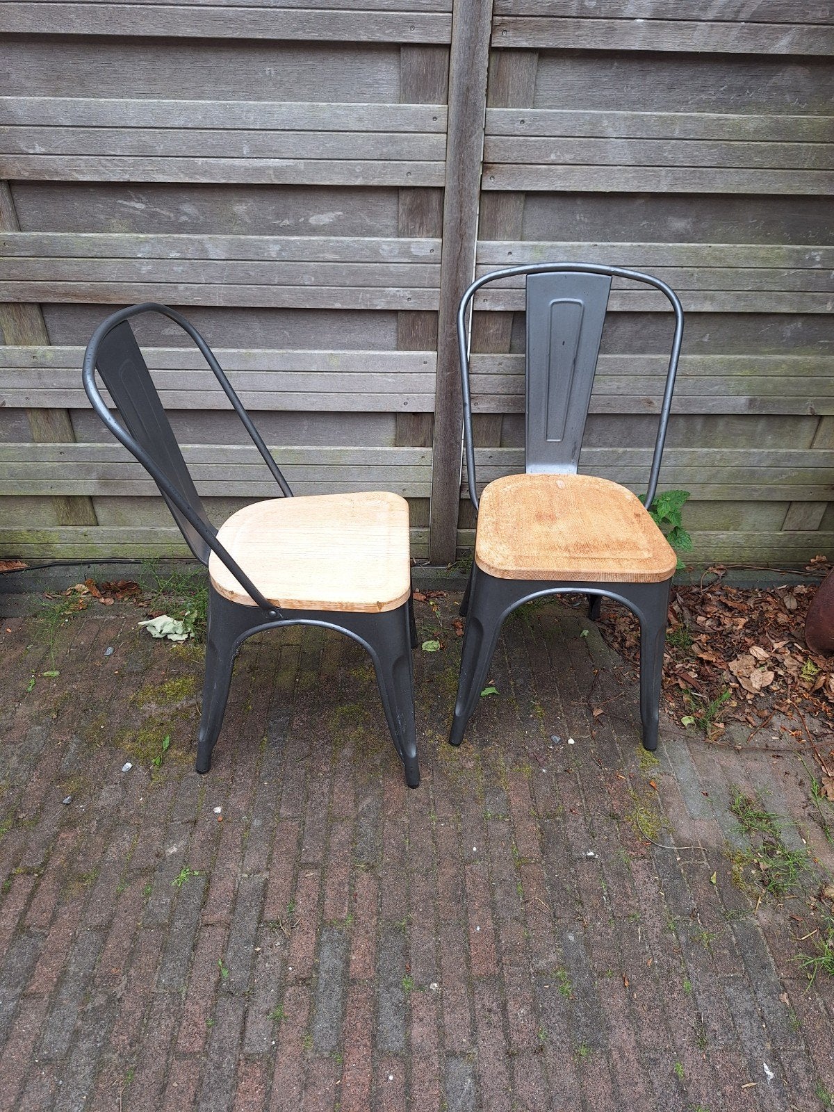 Set van 2 industriële bolero stoelen met houten zitting, Ophalen, Gebruikt, Twee, Grijs