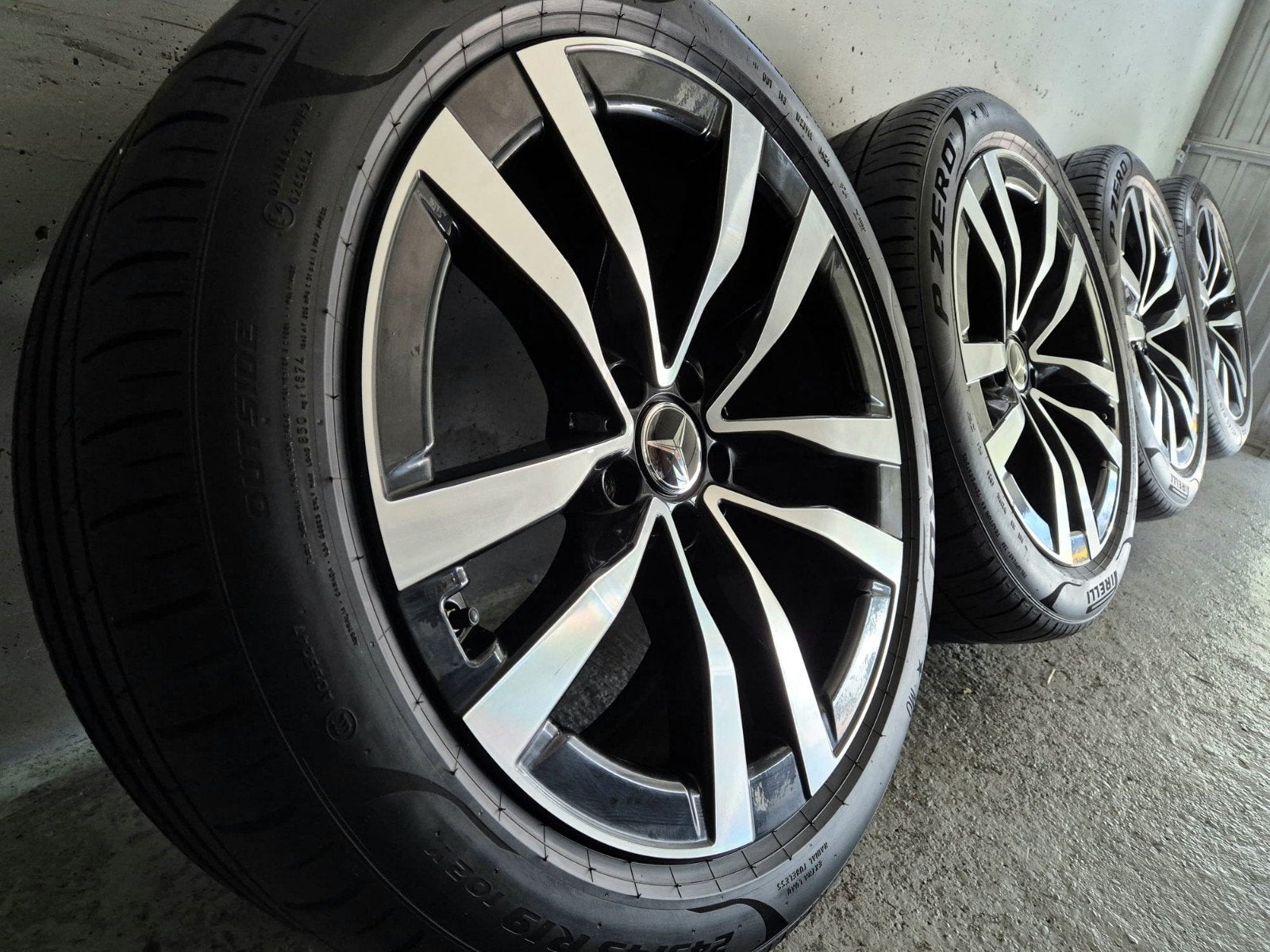 5x112/19 inch orgineel Mercedes E Klasse Zomerset, 245 mm, Banden en Velgen, Zomerbanden, Ophalen