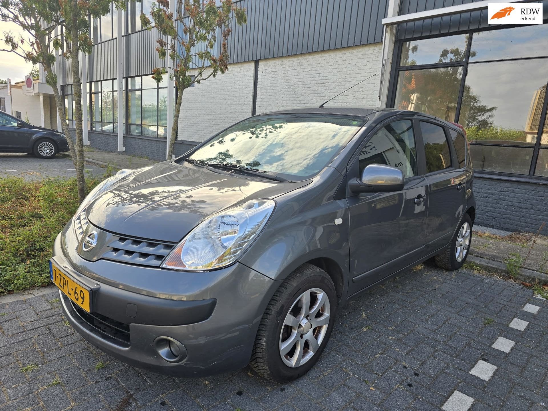 Nissan Note 1.6 Life, Auto's, Nissan, Gebruikt, 4 cilinders, Automatische klimaatregeling, 49 €/maand