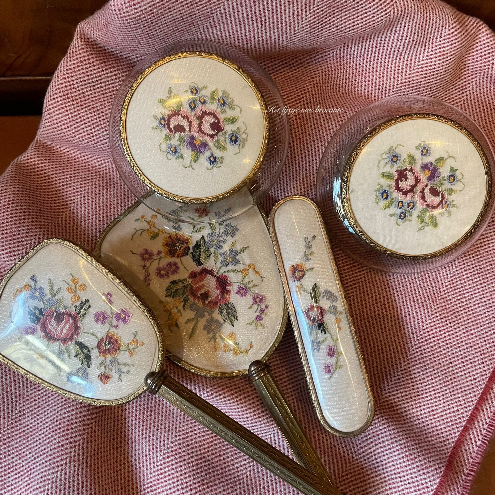 Engels brocante kaptafelset Petit Point, Ophalen of Verzenden
