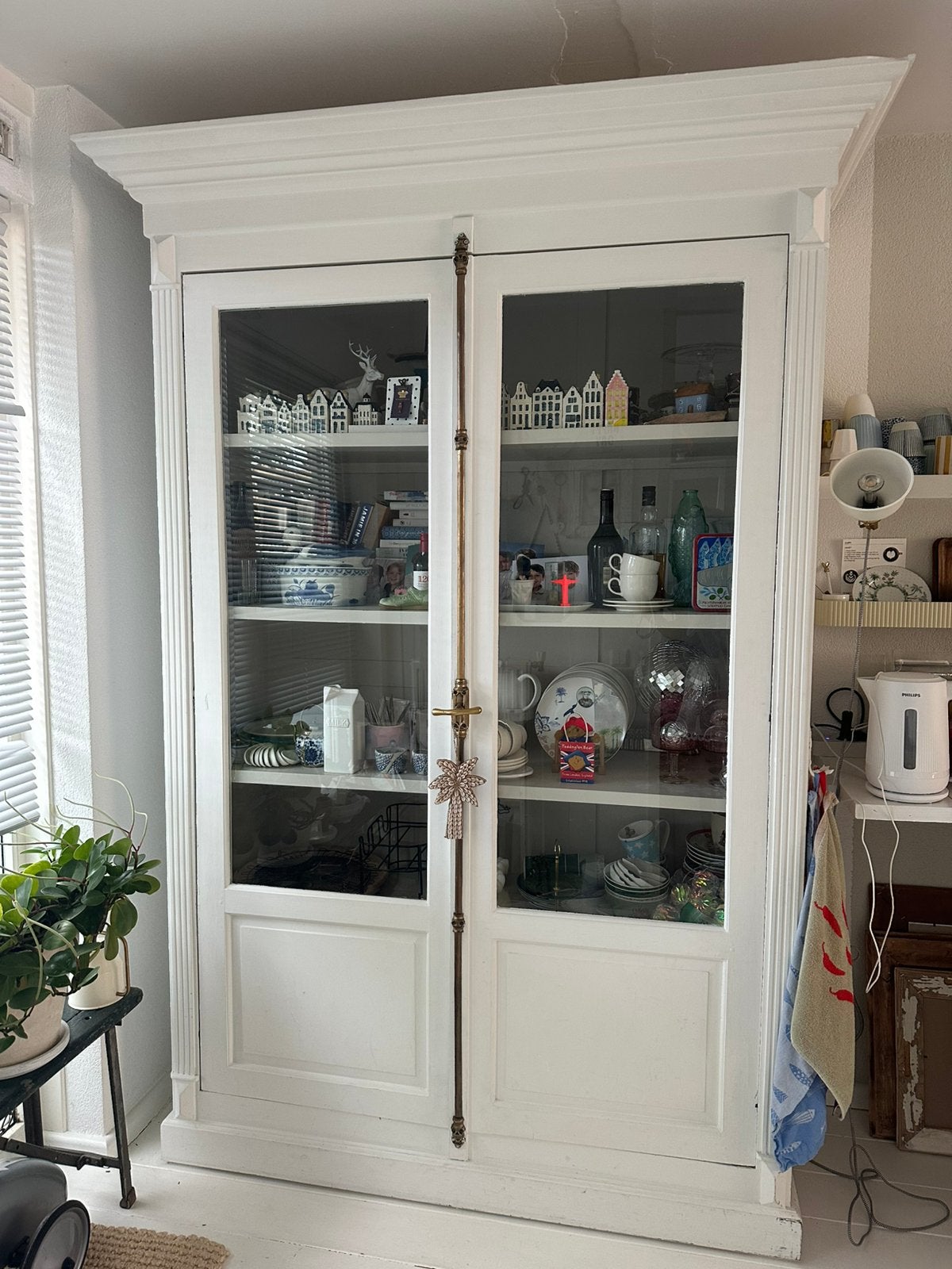 BUFFET VITRINE KAST, Ophalen, 150 tot 200 cm, 25 tot 50 cm, Glas