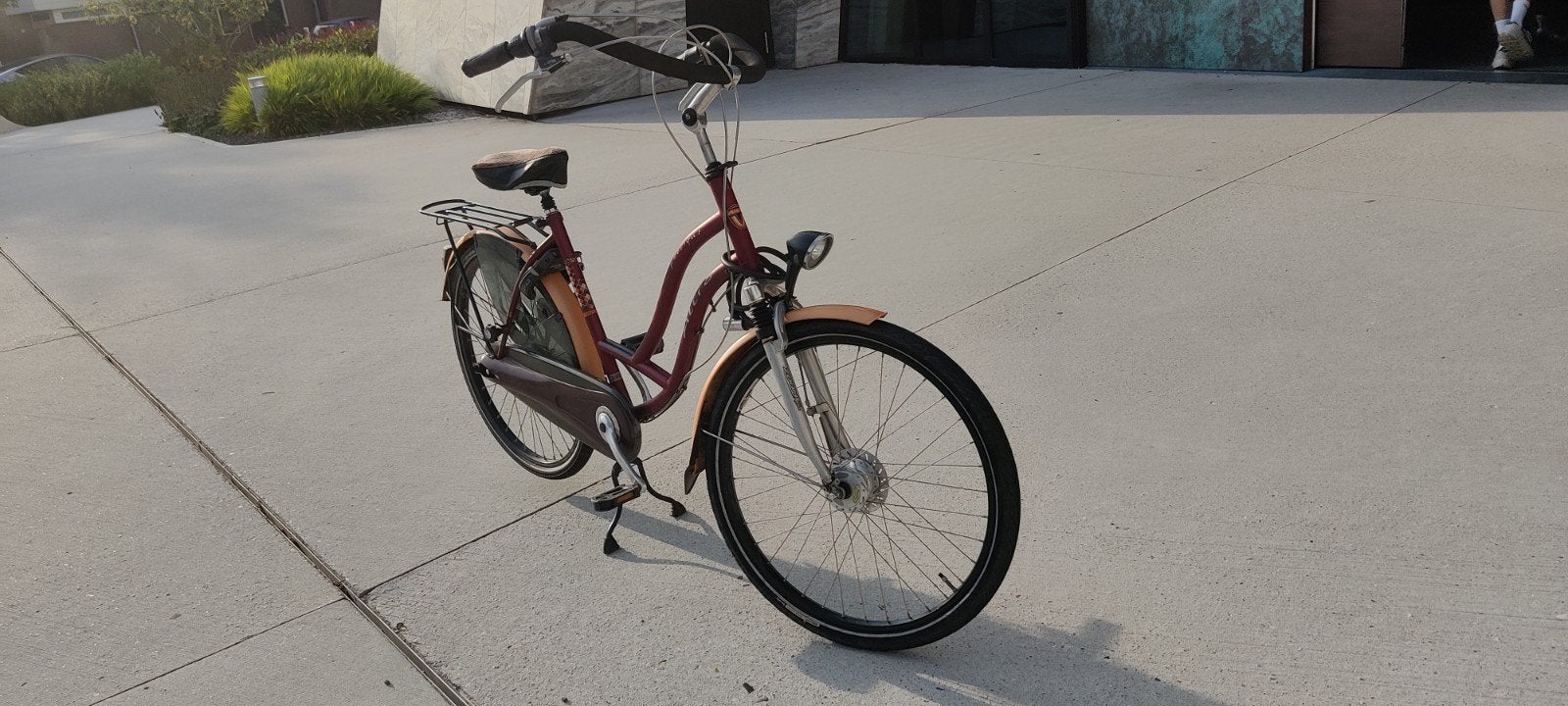 Damesfiets met lage instap en bagagedrager, Ophalen of Verzenden, Zo goed als nieuw
