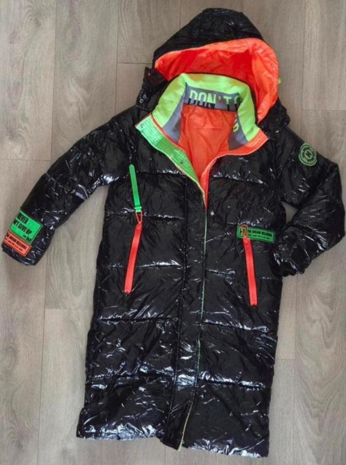 Winterjas zwart met neon maat L, Ophalen of Verzenden, Nieuw, Maat 38/40 (M), Zwart