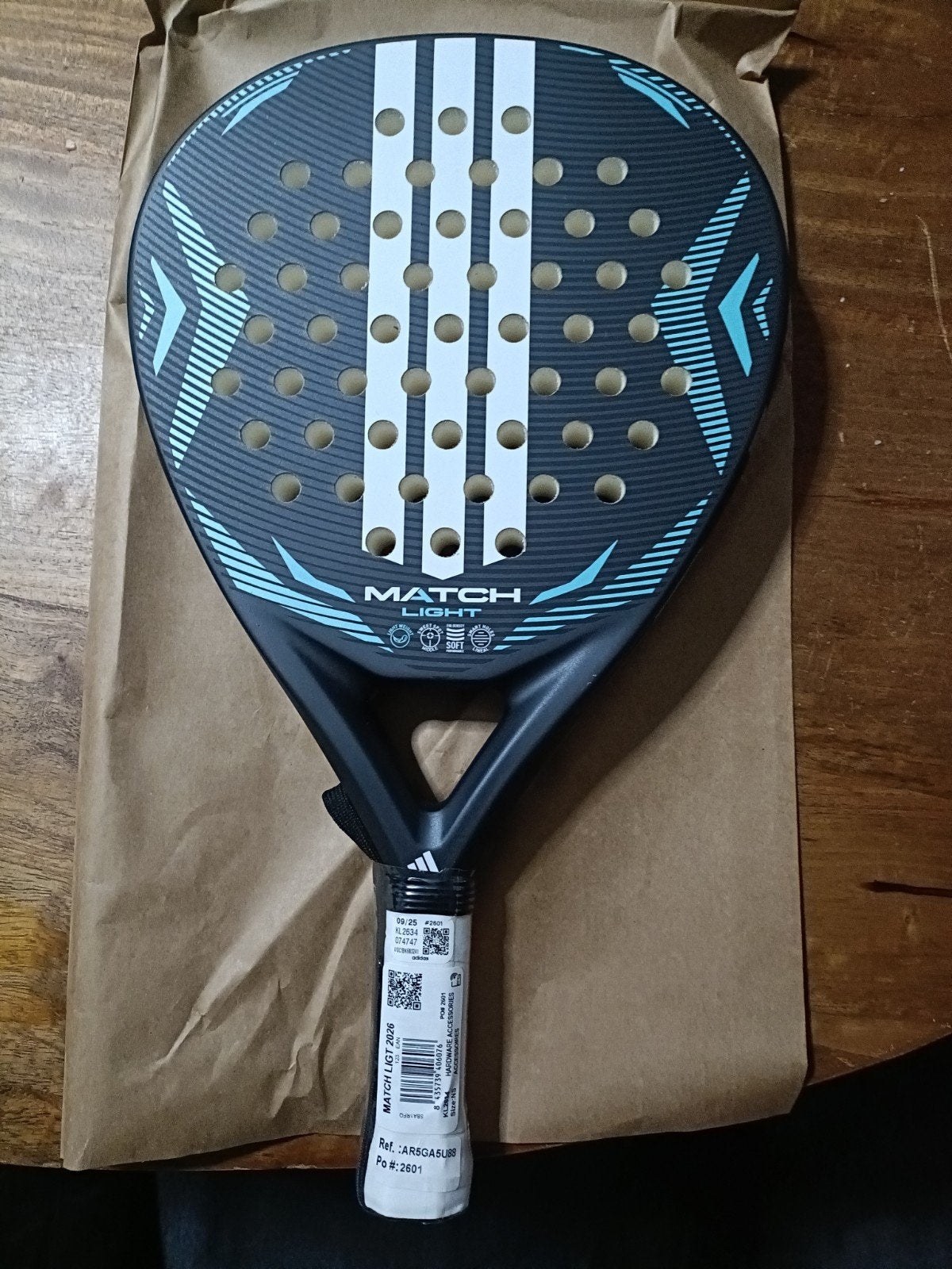 Adidas match light 2026, Ophalen of Verzenden, Nieuw